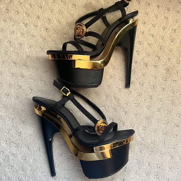 VERSACE Triple Platform Black Gold Medusa Swarovski Crystals Sandals Heels bling - Picture 6 of 11